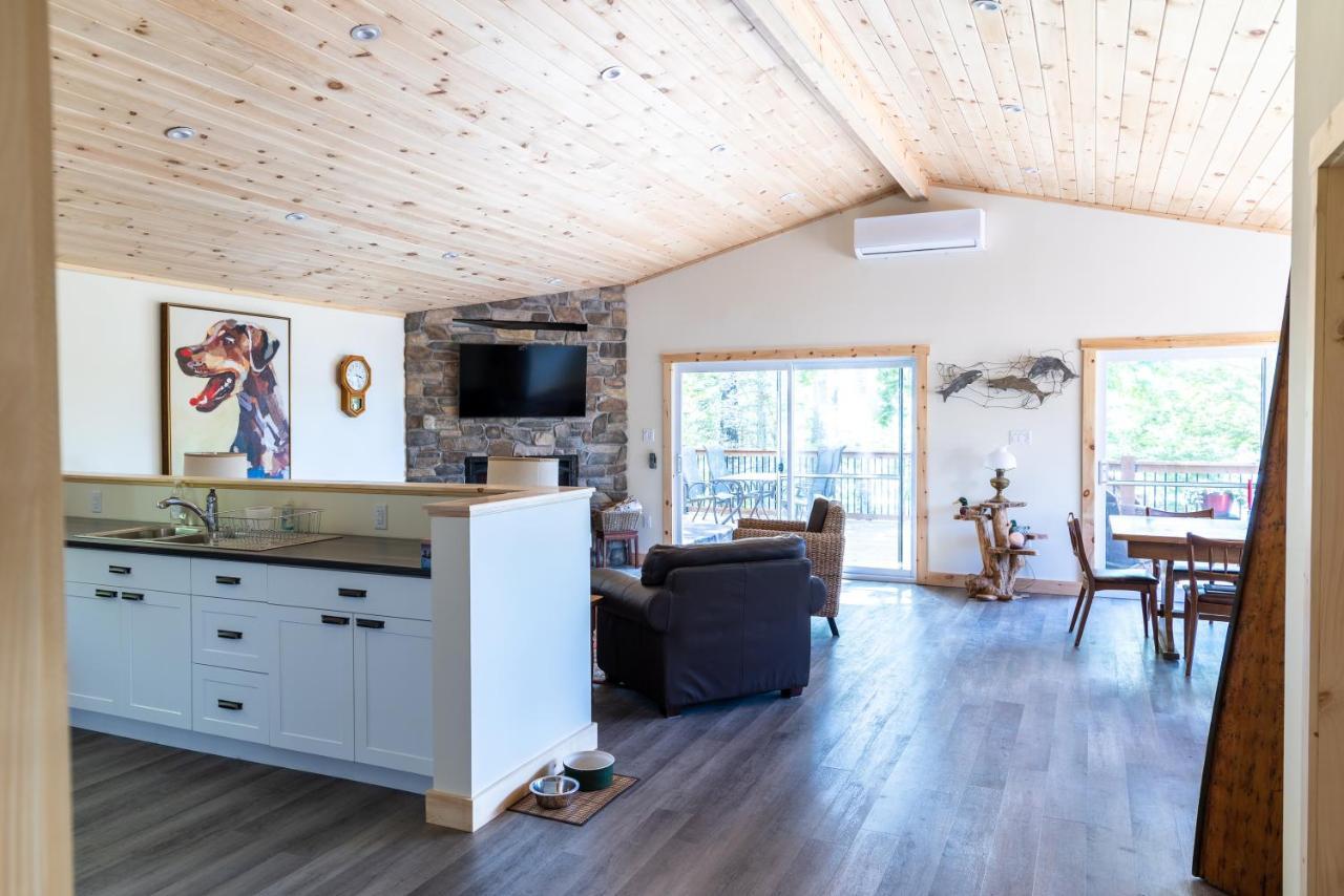 Woodhaven - Seaside Accommodations Waweig Экстерьер фото