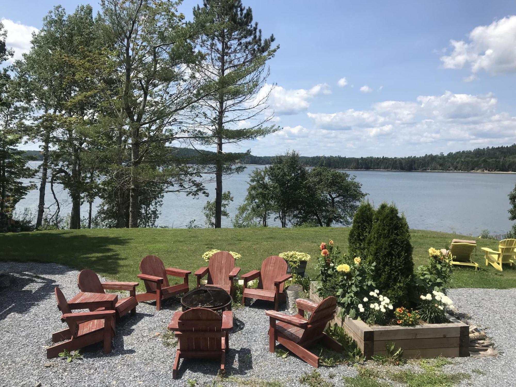 Woodhaven - Seaside Accommodations Waweig Экстерьер фото